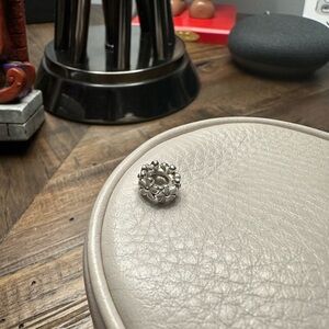 Pandora Floral Motif Bead